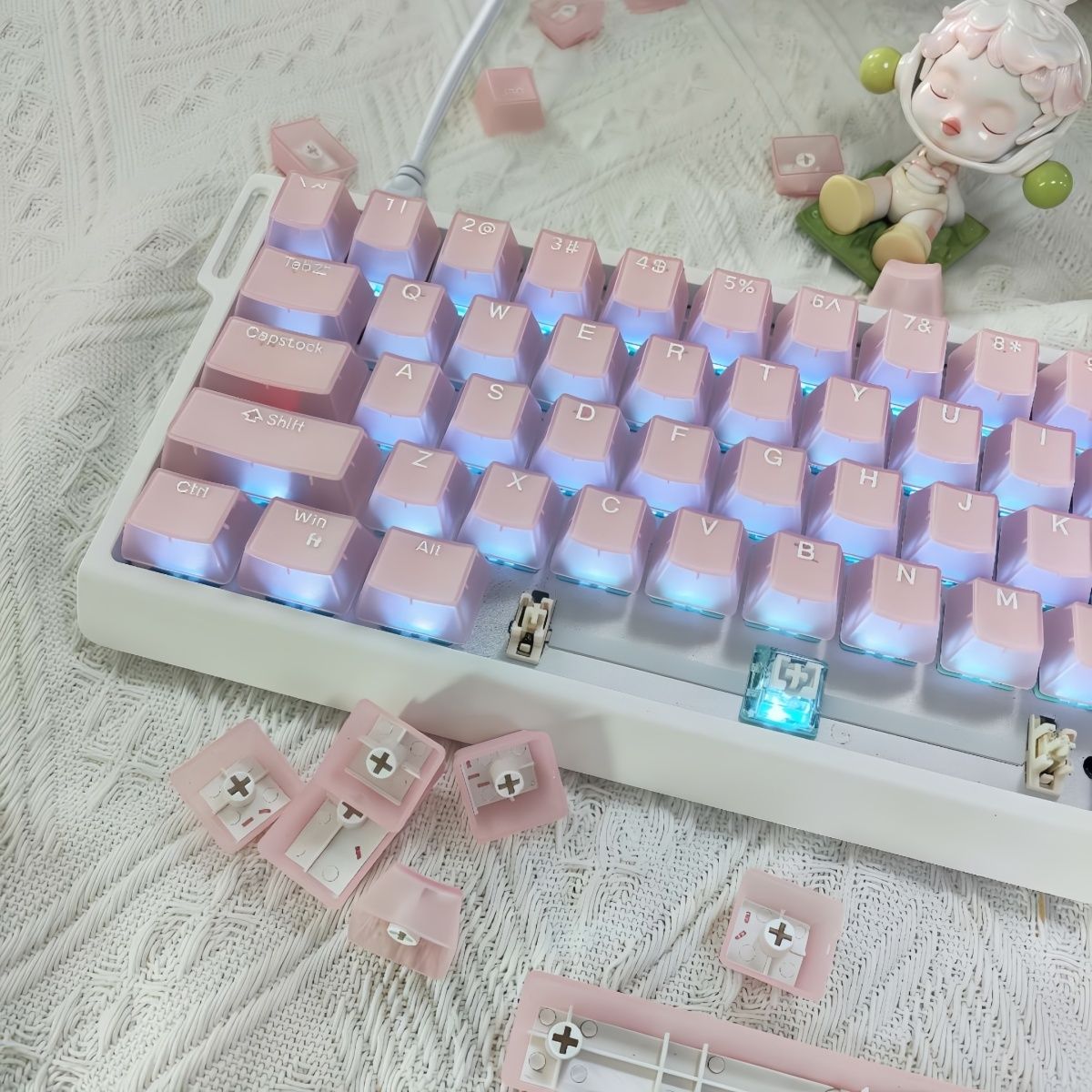 أغطية مفاتيح شفافة بلون اليشم  - مراجعة Keycaps Translucent Pudding Rgb وسعره