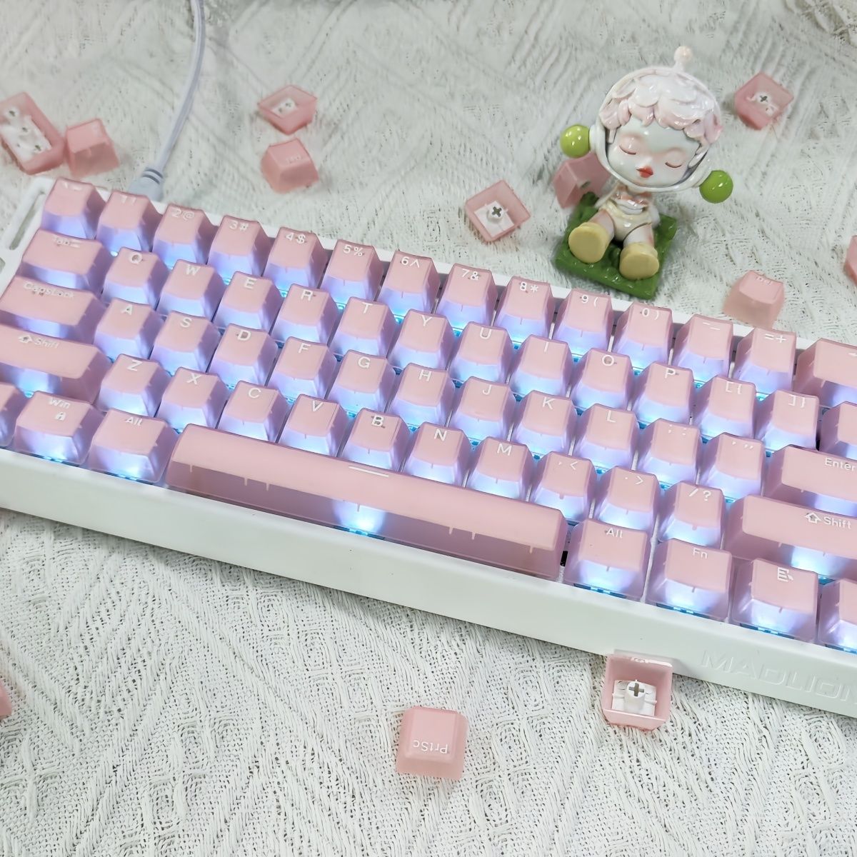 أغطية مفاتيح شفافة بلون اليشم  - مراجعة Keycaps Translucent Pudding Rgb وسعره